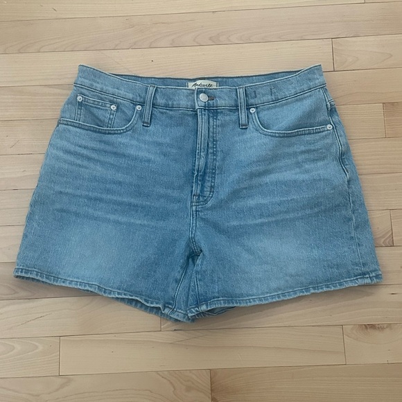 Madewell Perfect Mid-Length Jean Short - Picture 1 of 3